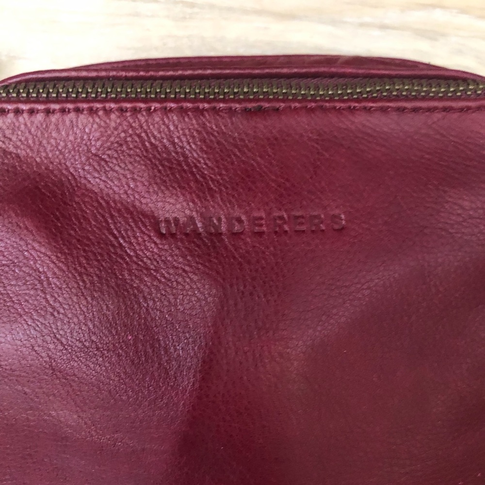 Wanderers Travel Co Leather Manhattan Crossbody Handbag in Burgundy EUC